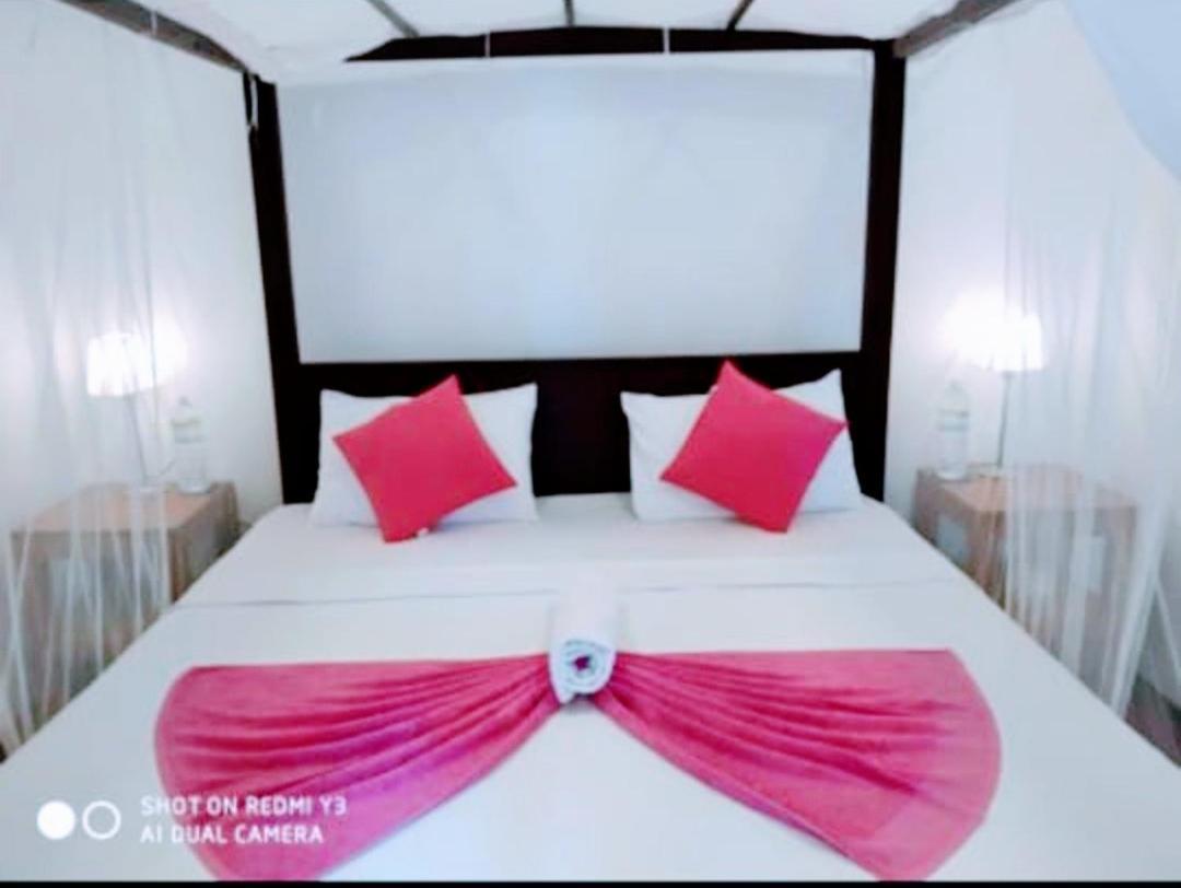 Beach House Kalukatiya - Family Villa, Seaview Room, Garden Room Dikwella Esterno foto